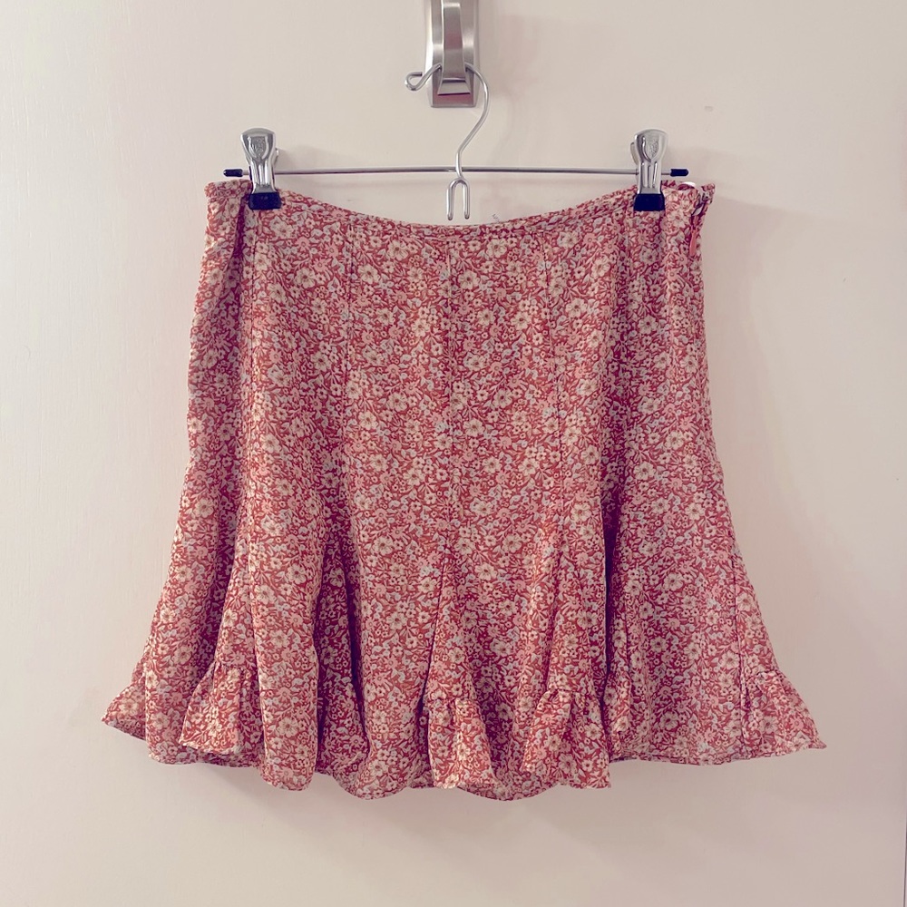 Red Floral VICI skort - size small